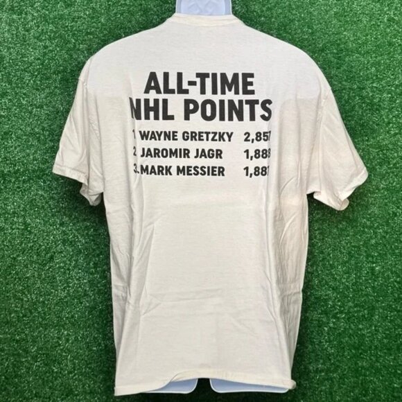 Red and White Short Sleeve Tee with Vintage Graphic jaromir jagr - Picture 3 of 3